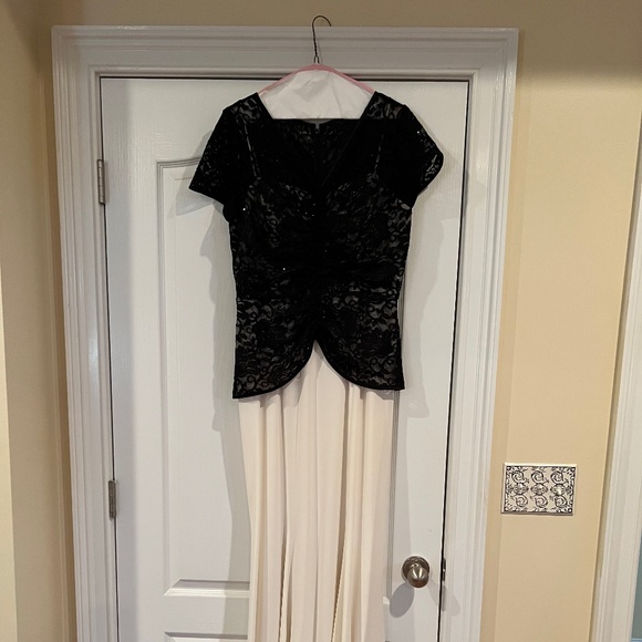 Formal Dress - Picture 1 of 2